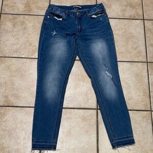 Classic Blue Skinny 👖 jeans 👖 women C&C California size 29 women jeans 👖